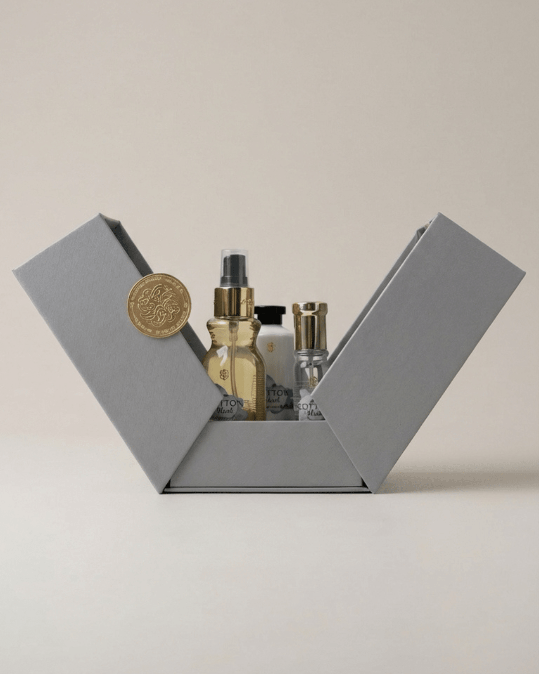 طقم هدايا العناية بالجسم "كوتون مسك ( نبتون) - Zohoor alreef SA